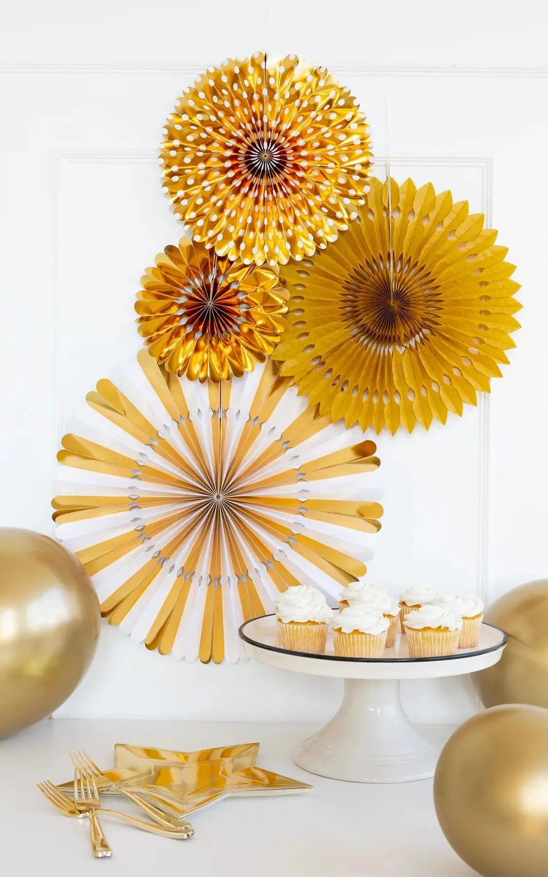 Gold and White Party Fan Set My Mind's Eye