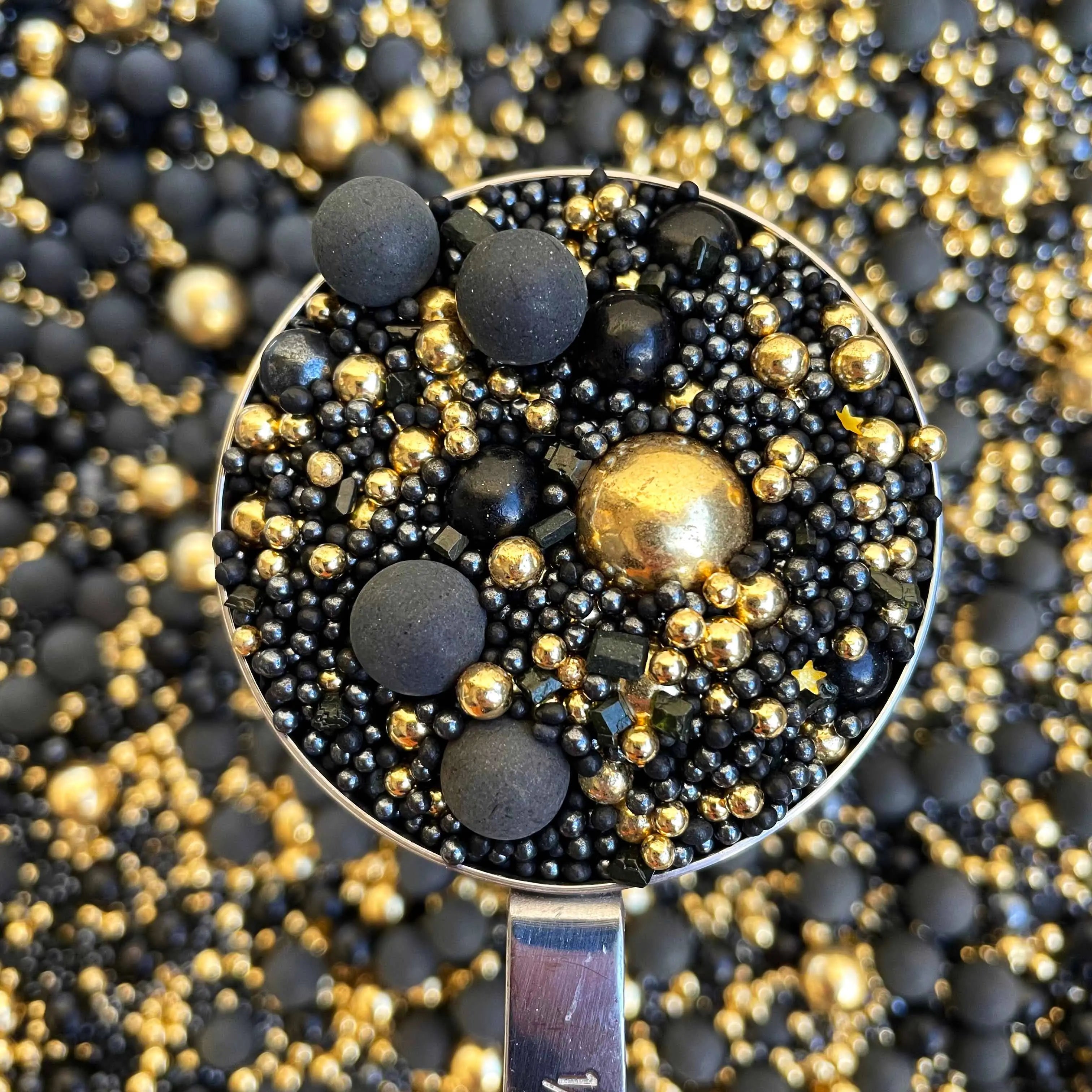 Stardust Black & Gold Shimmer Edible Cake Sprinkles, Cake Decoration Sprinkle Nest